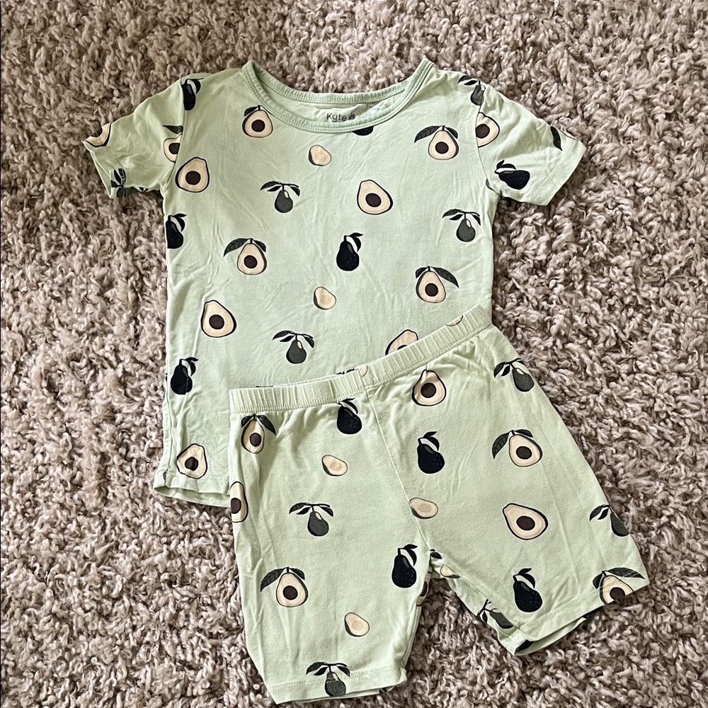 Kyte Baby Avocado Short Pajama Set 5t